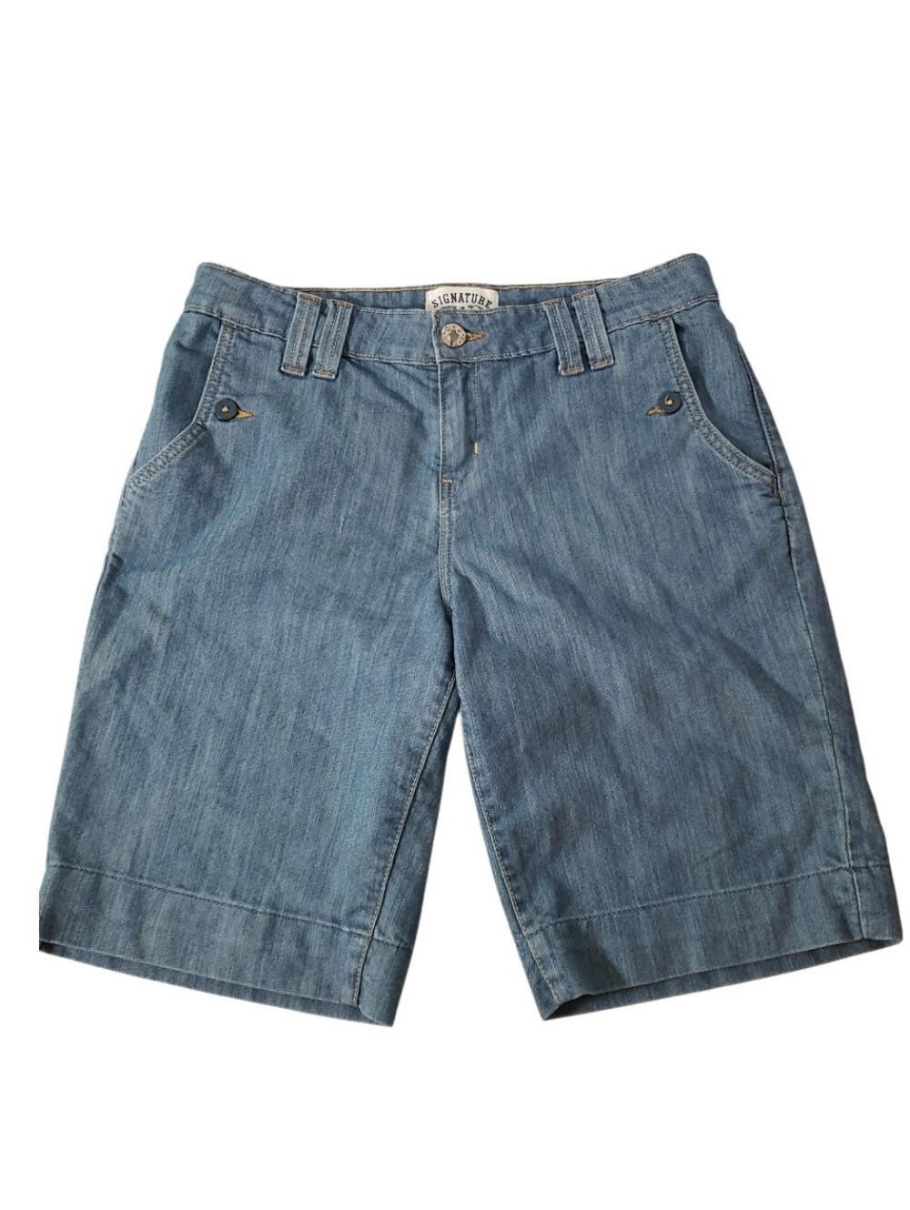 Signature Women’s Light Wash Vintage Style Walking Denim Jean Shorts 14 Bermuda